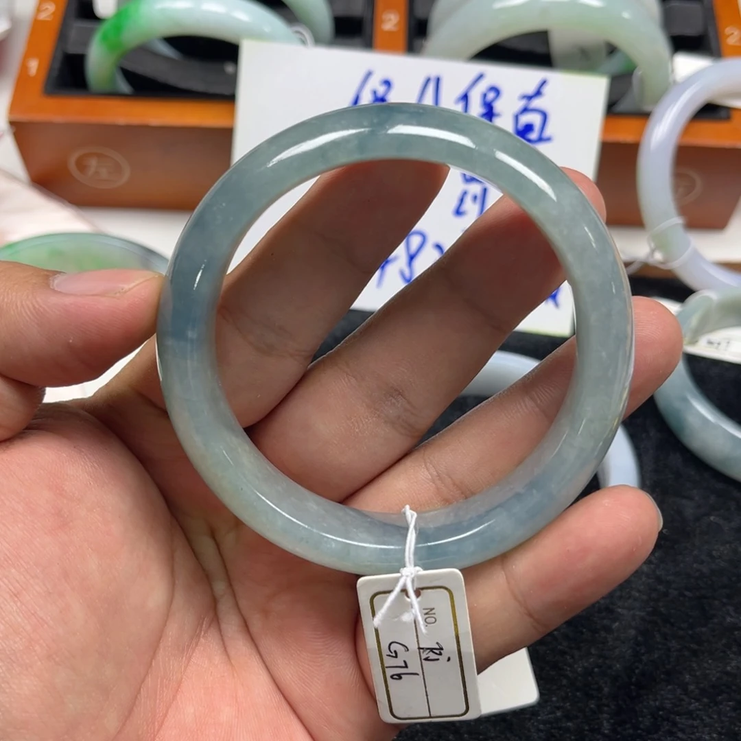 翡翠手镯（开口镯）未镶嵌