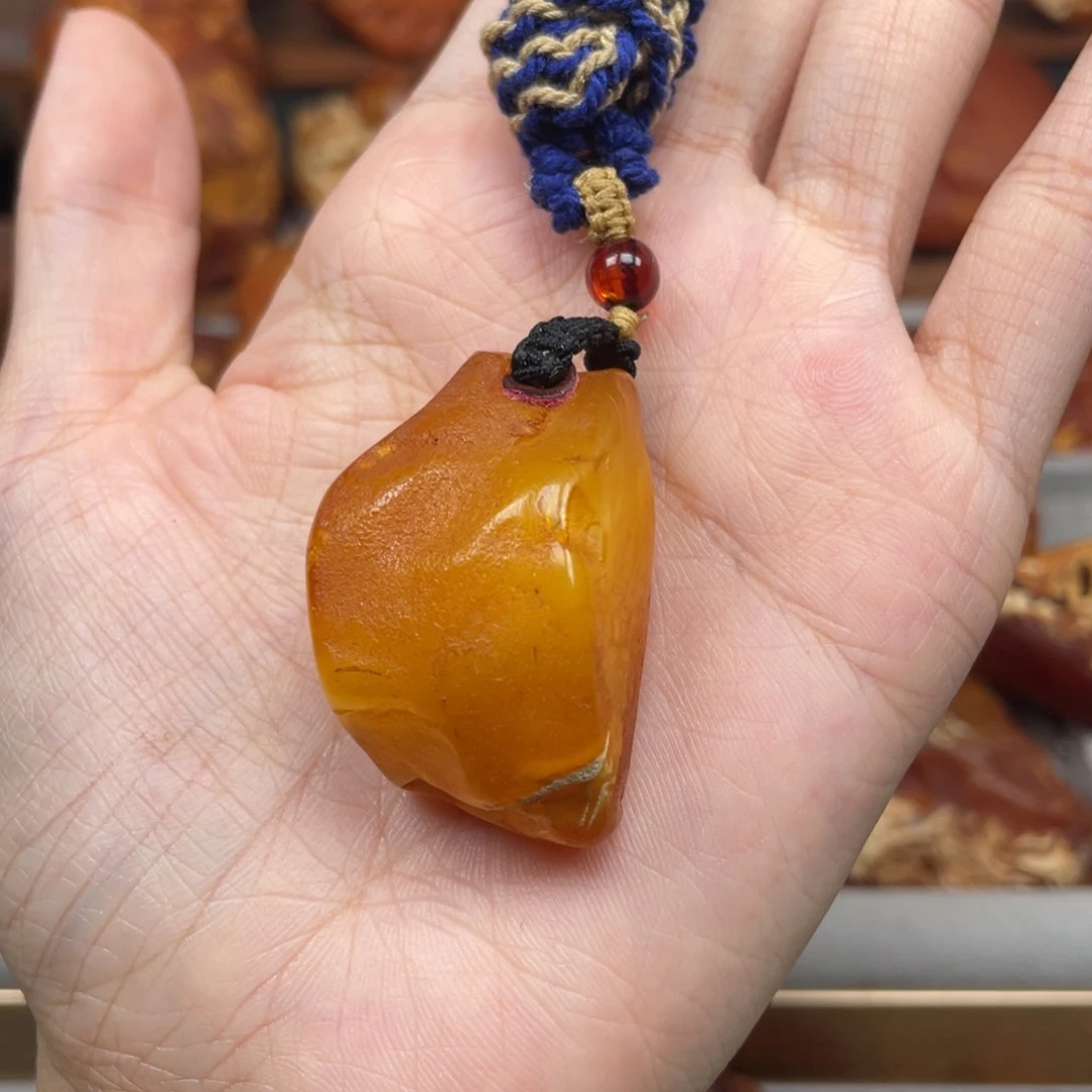 未镶嵌蜜蜡珠宝奇石