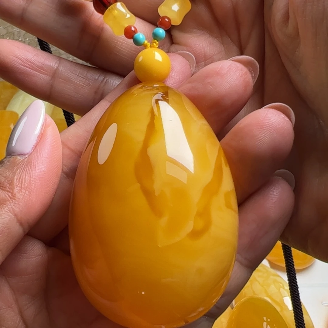 蜜蜡毛衣链未镶嵌无烤色无优化无补胶无煮蜜无辐照