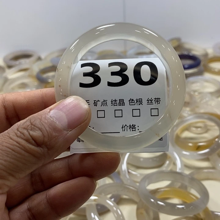 用***9玛瑙/玉髓未镶嵌手镯