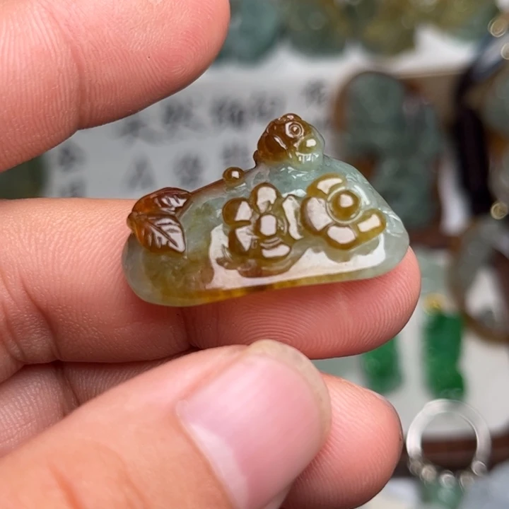 颈饰未镶嵌翡翠手牌