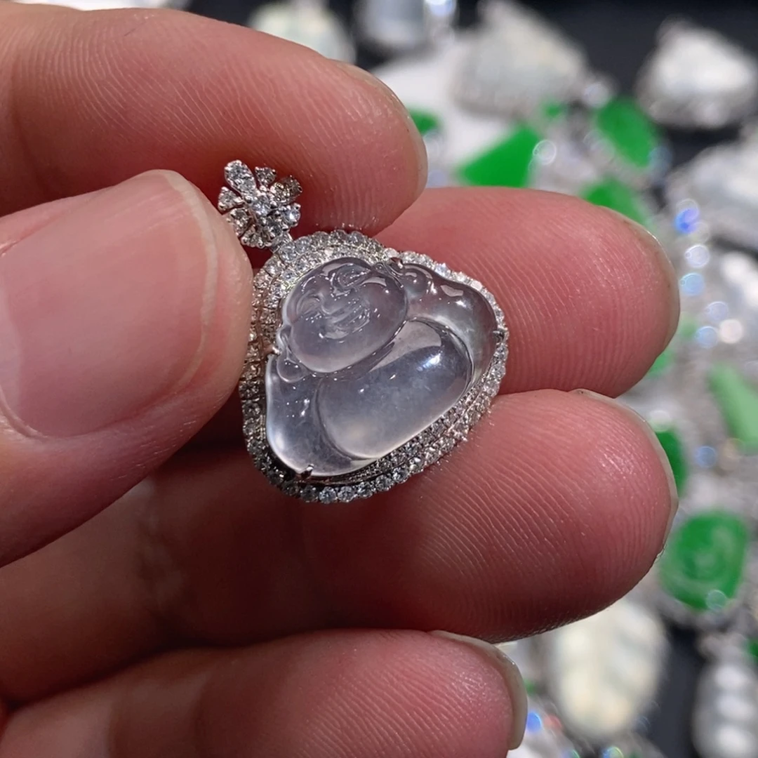 翡翠18K金镶嵌颈饰佛公