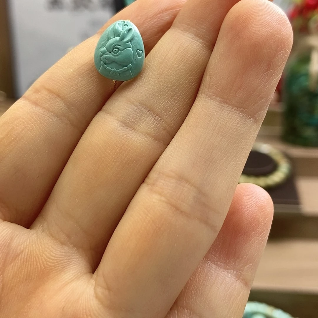 未镶嵌绿松石珠宝奇石