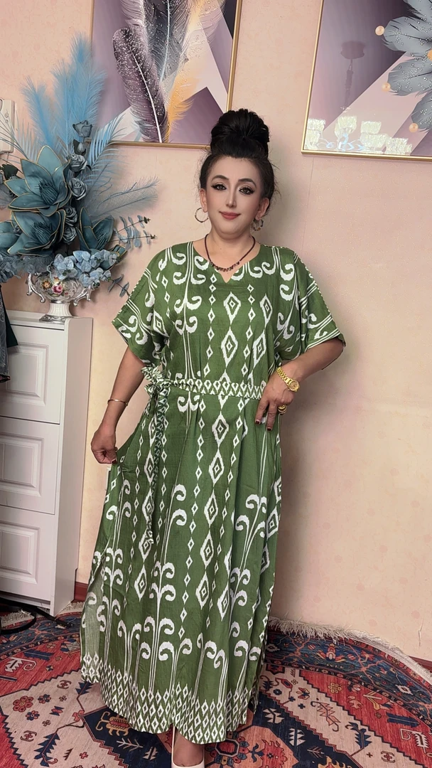 时尚气质民族风女士连衣裙夏季外穿