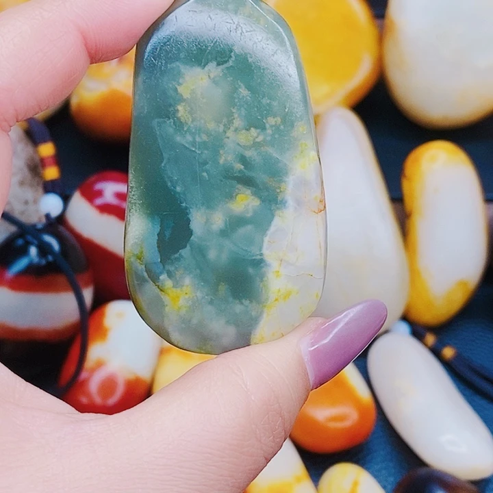 未镶嵌和田玉挂件