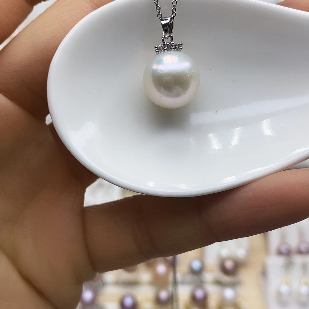 淡水珍珠颈饰合金