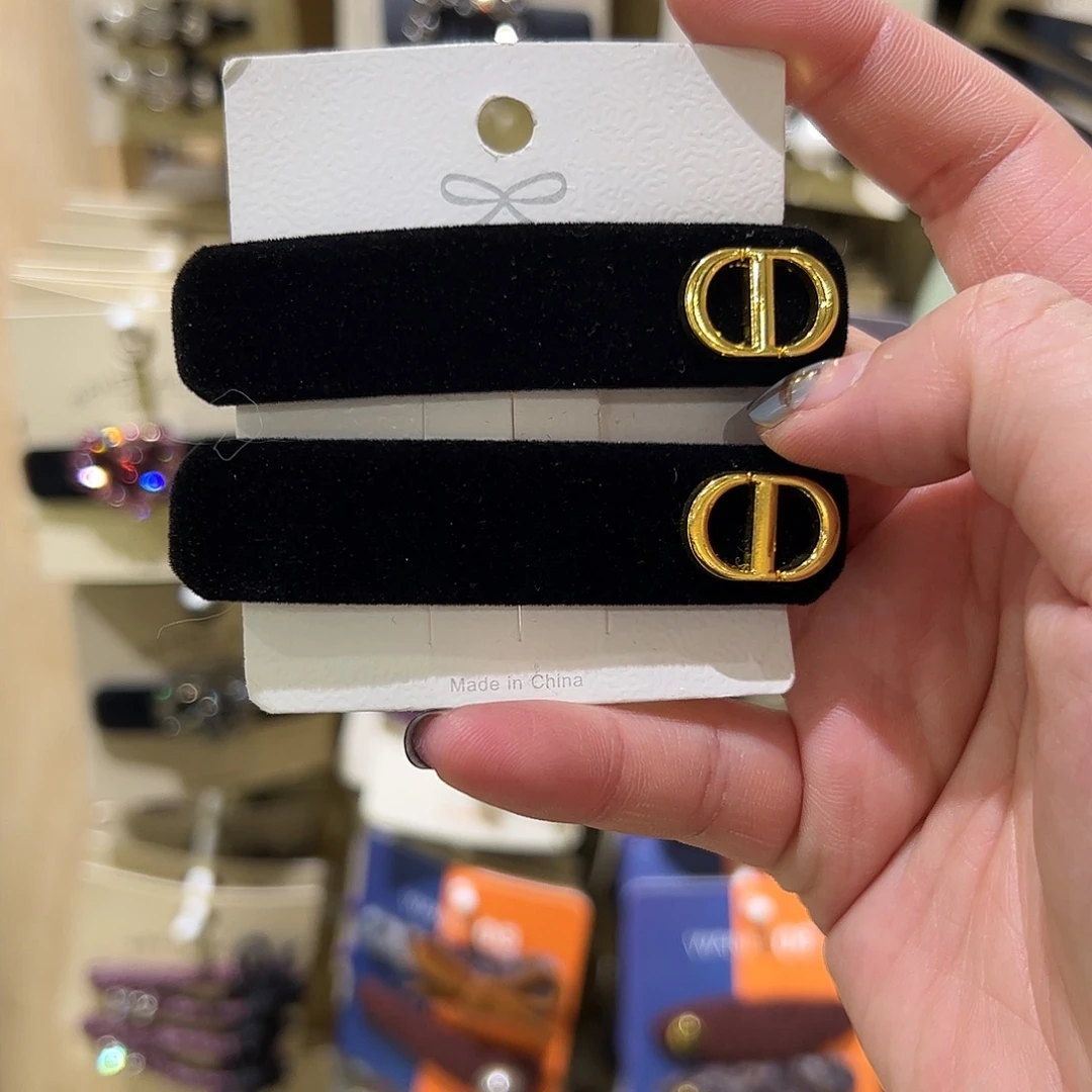 萱****布艺非金属丝绒猪鼻子拜拜夹