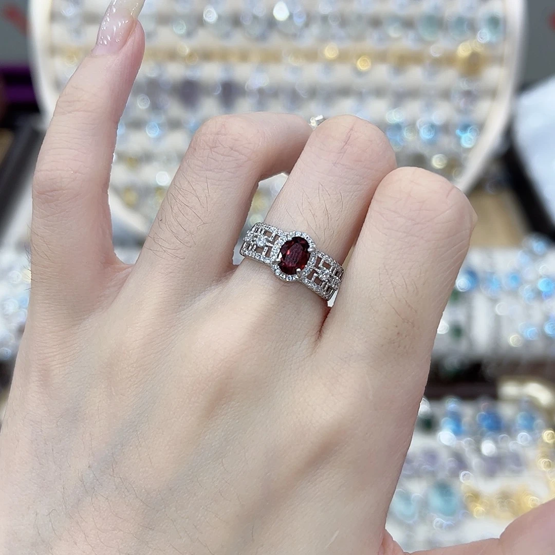 独***鹿戒指石榴石银S925镶嵌