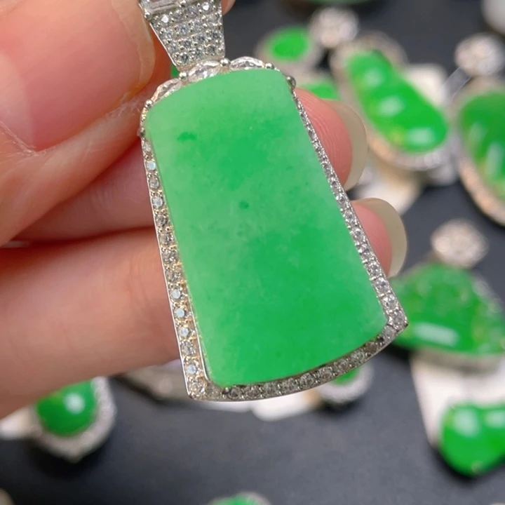 翡翠银S925镶嵌颈饰