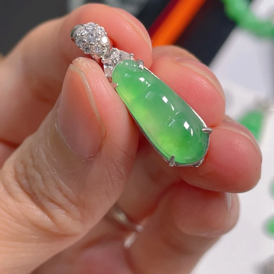 翡翠银S925镶嵌吊坠(不含链)