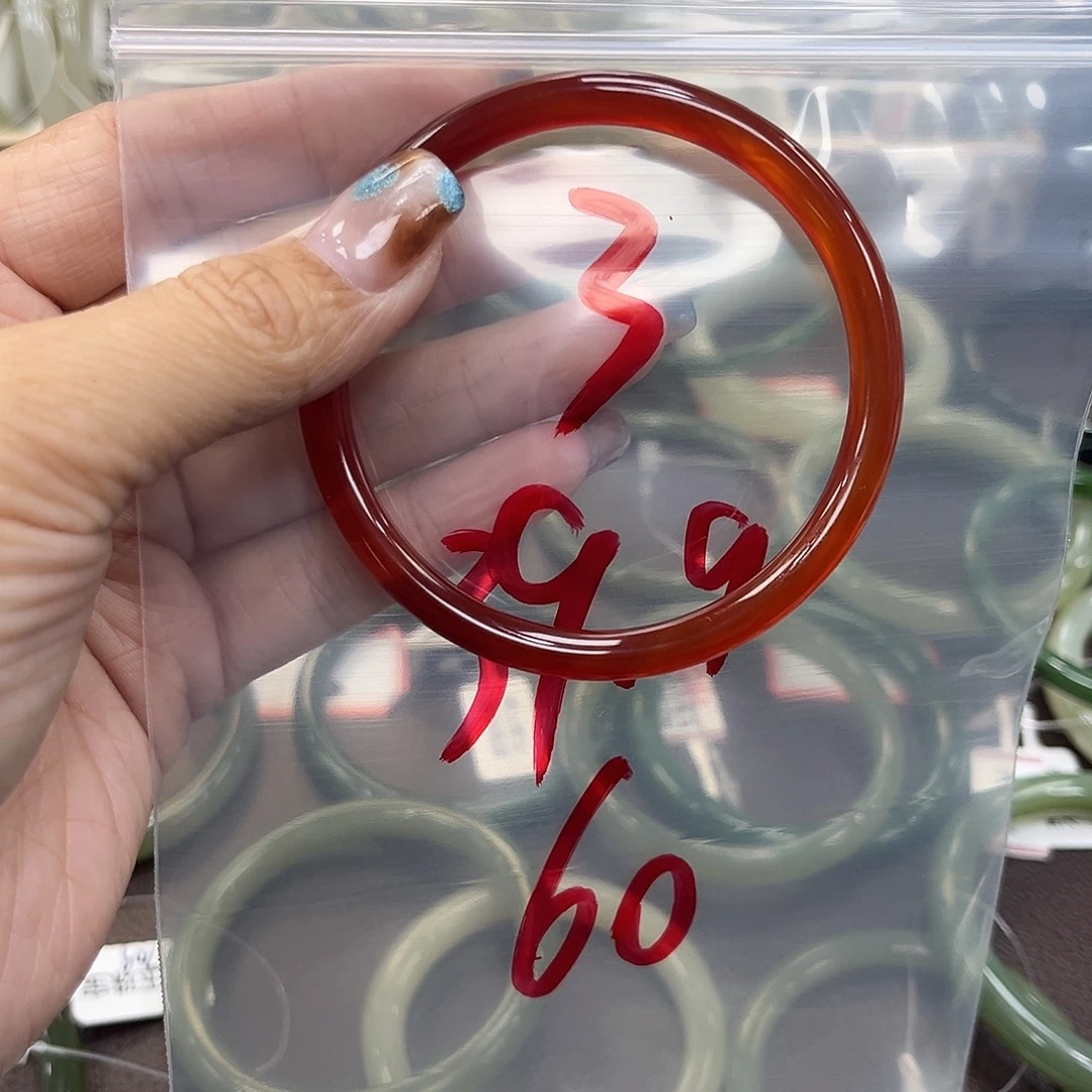 好***鲤和田玉未镶嵌手镯