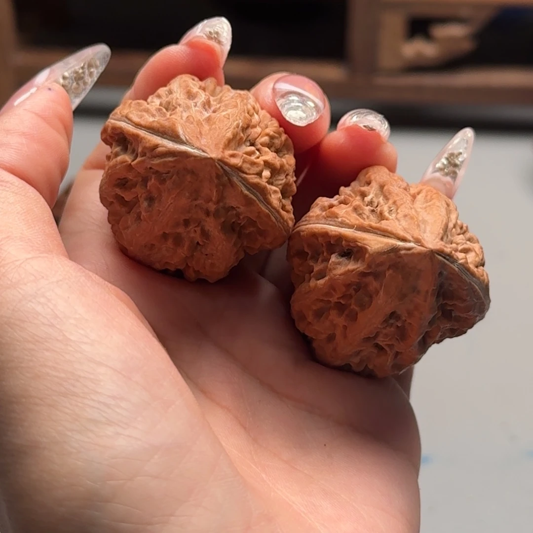 文玩核桃把件关东木子楸百核16瑕疵裂了花皮