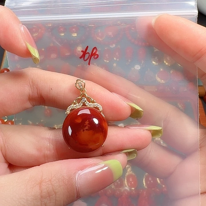 南红玛瑙银S925镶嵌吊坠