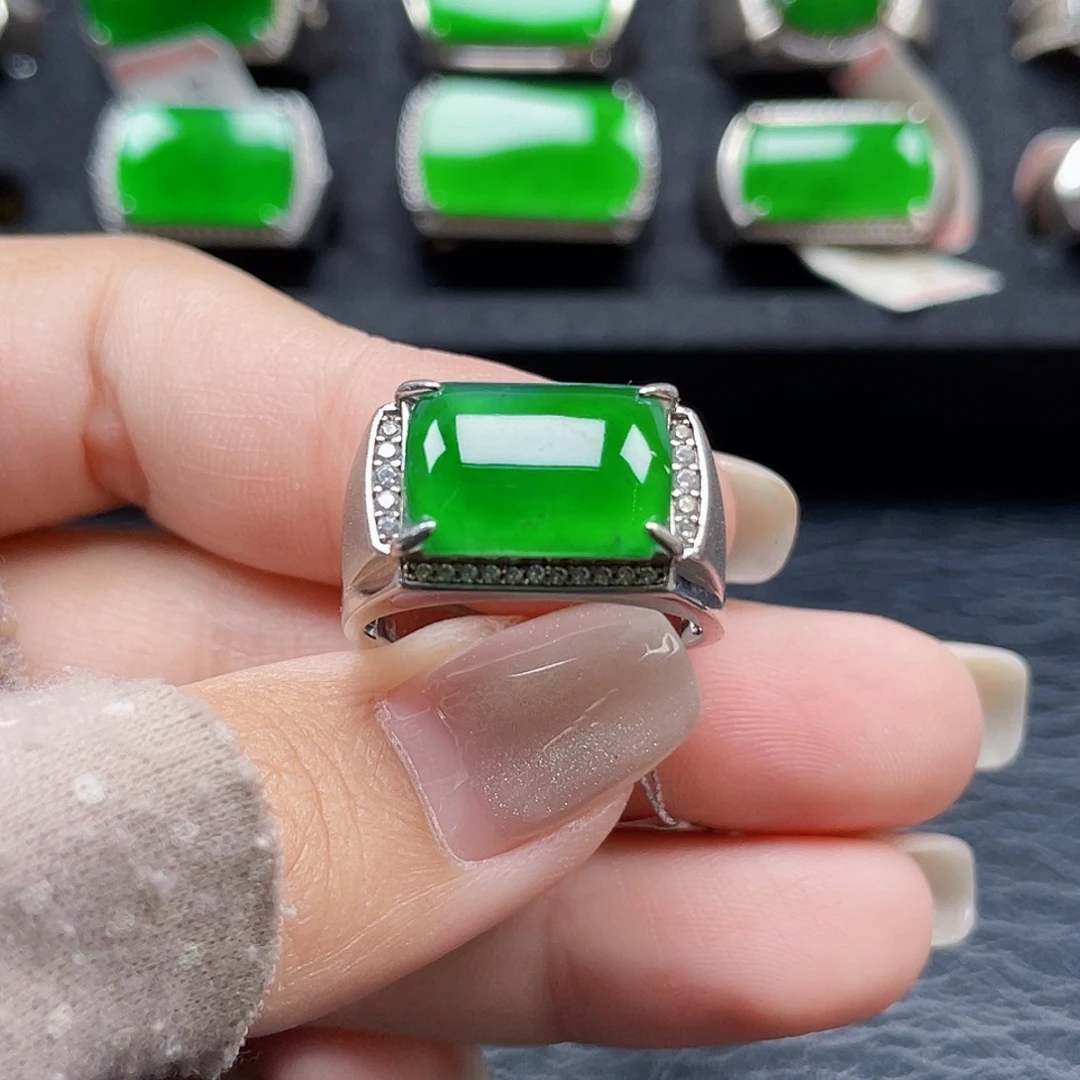 翡翠银S925镶嵌戒指天然A货翡翠没运费险3736