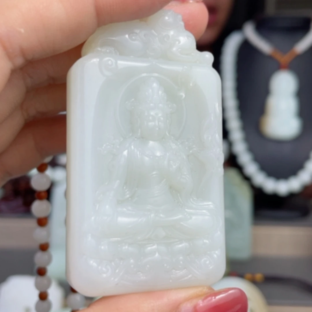 【闪购商品】颈饰未镶嵌和田玉
