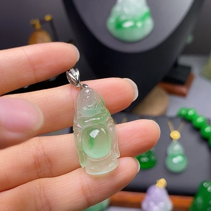 吊坠(赠链)未镶嵌翡翠