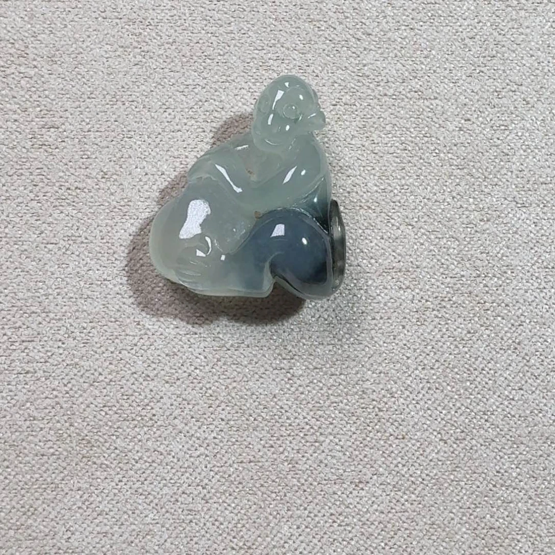 翡翠未镶嵌颈饰天然A货翡翠吊坠