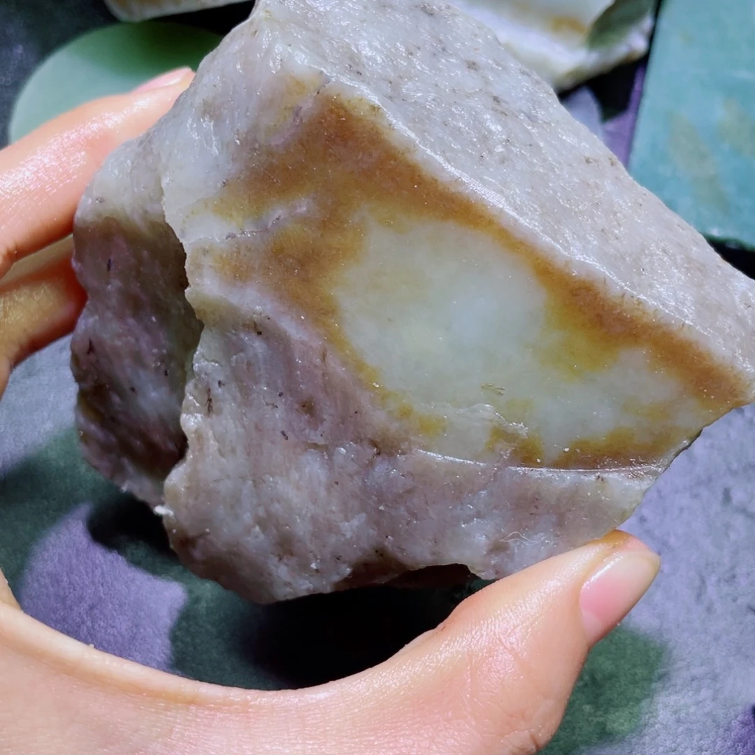 和田玉（糖玉）未镶嵌珠宝半成品