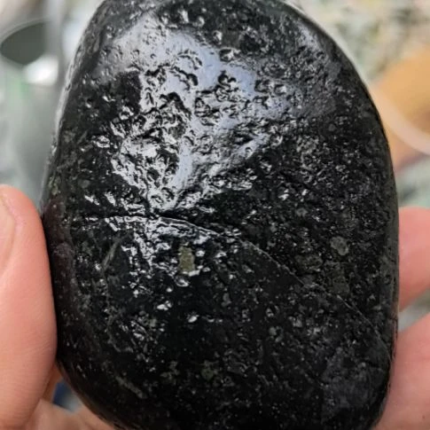 玉用****0藏玉药王石原石手把件一个