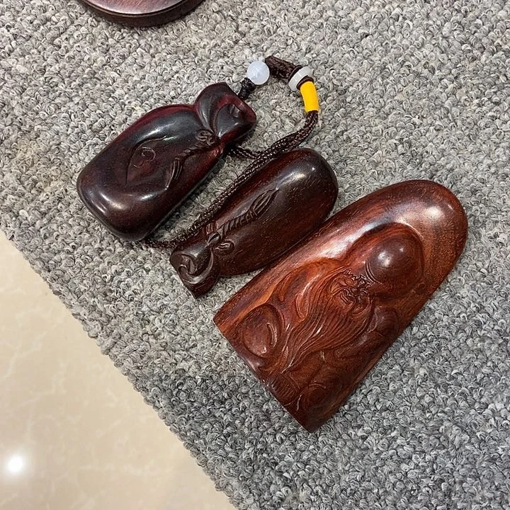 梵***者紫檀木类端景台罐子