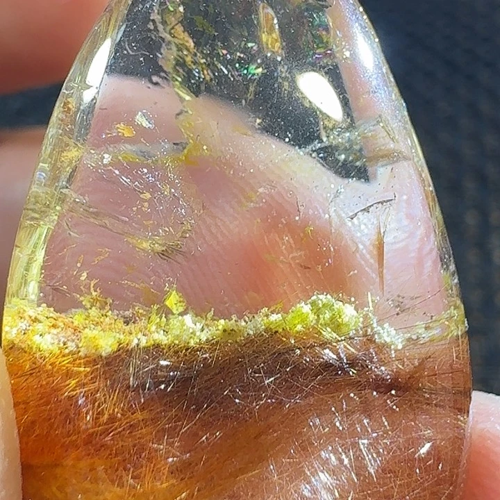 未镶嵌颈饰水晶瞎*儿