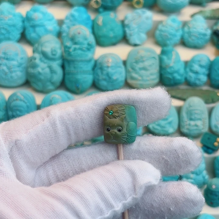 未镶嵌绿松石珠宝奇石