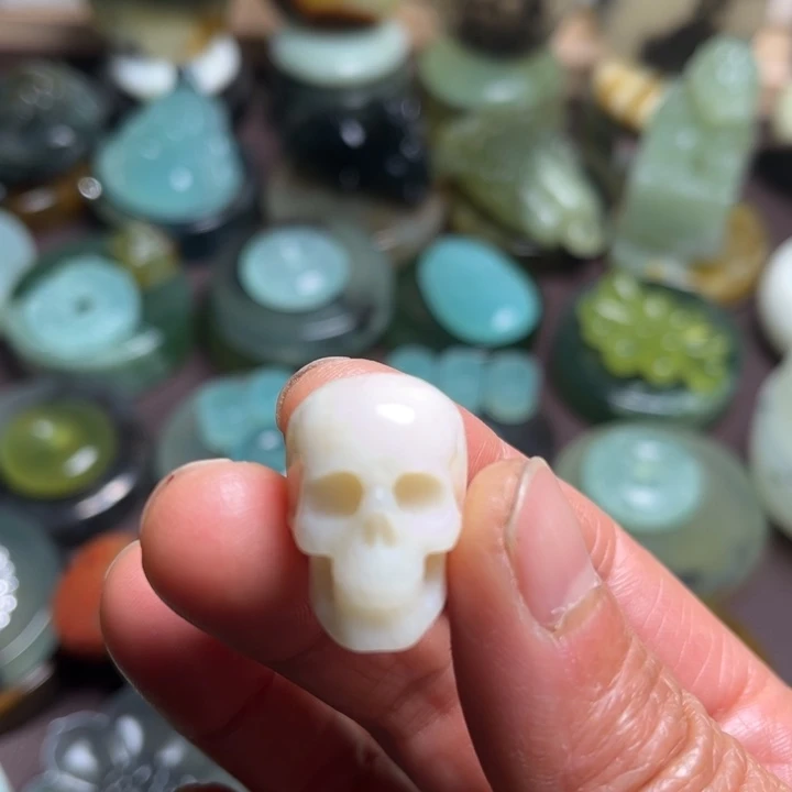 蛇纹石玉未镶嵌岫玉