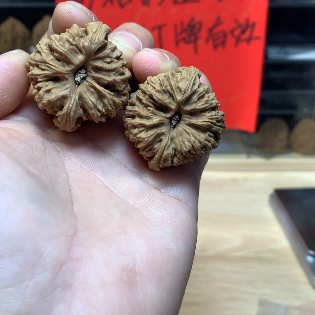 文玩核桃吊坠飛****”南疆