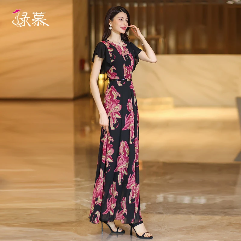 碎花连衣裙女夏季新款2025轻奢浪漫高级感气质收腰显瘦减龄超长裙