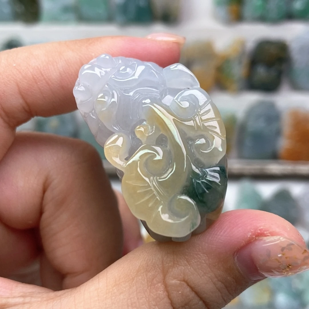 翡翠未镶嵌吊坠(赠链)