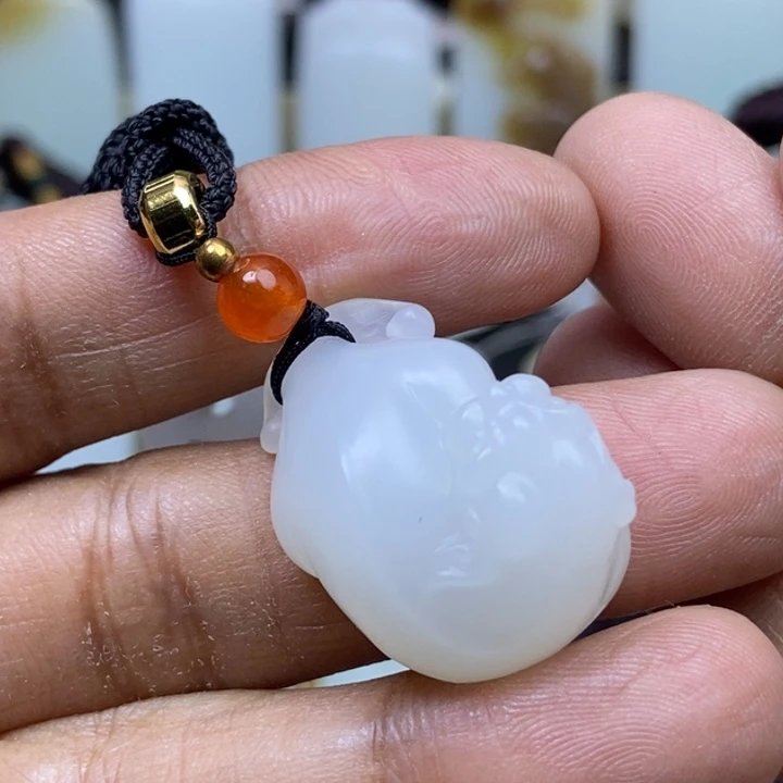 颈饰未镶嵌和田玉