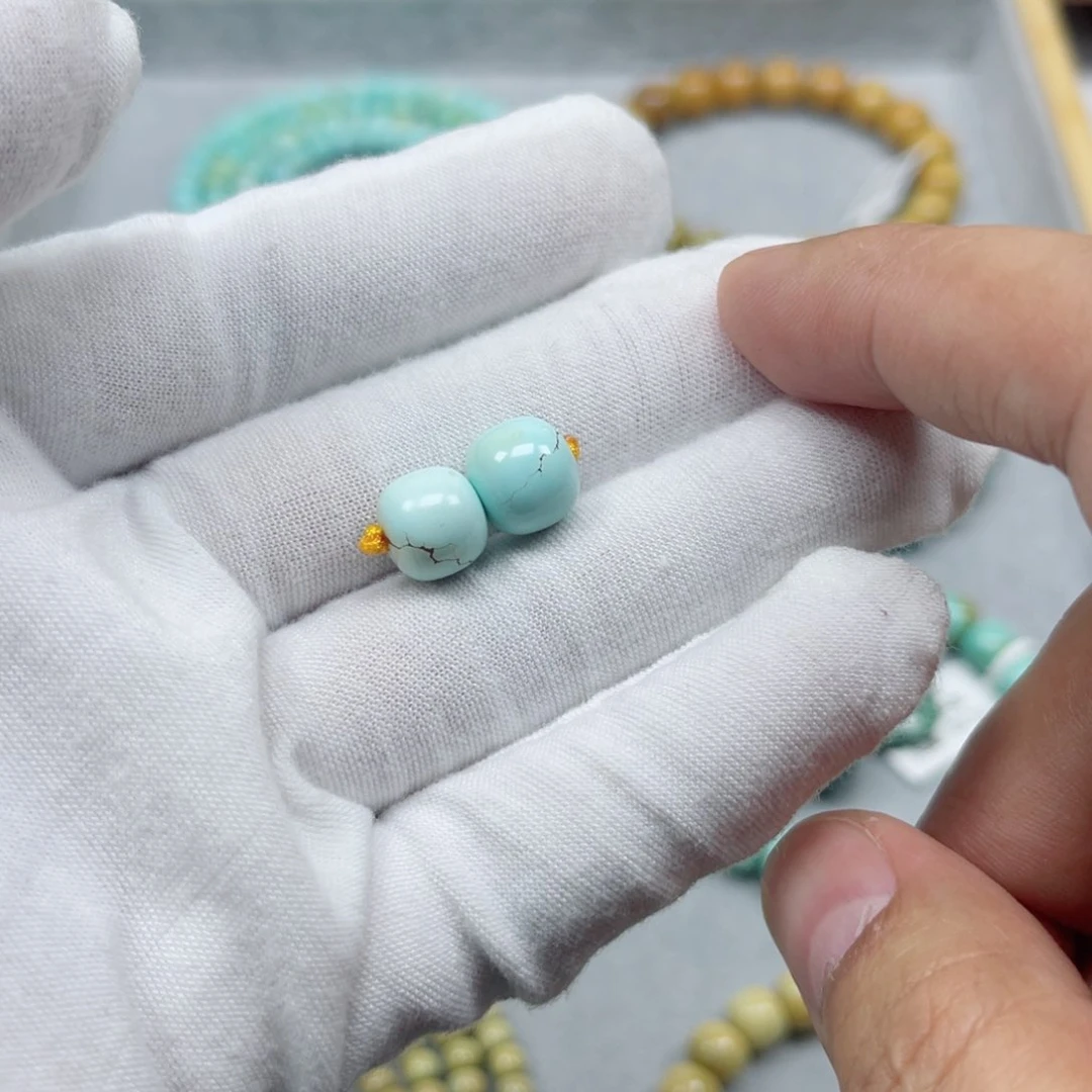 绿松石未镶嵌挂件