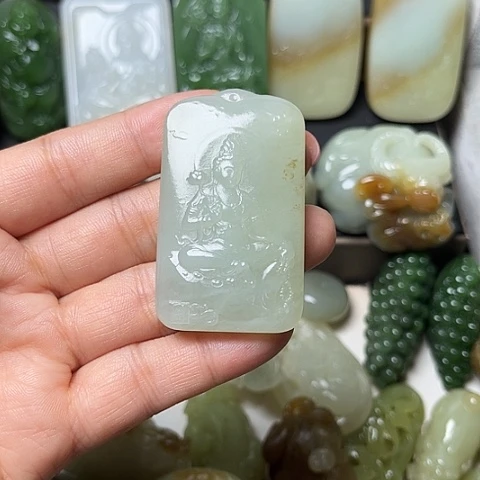 颈饰未镶嵌和田玉画*