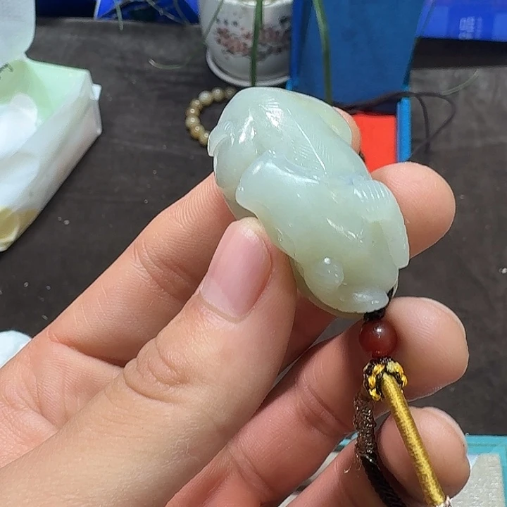 未镶嵌和田玉（糖玉）挂件