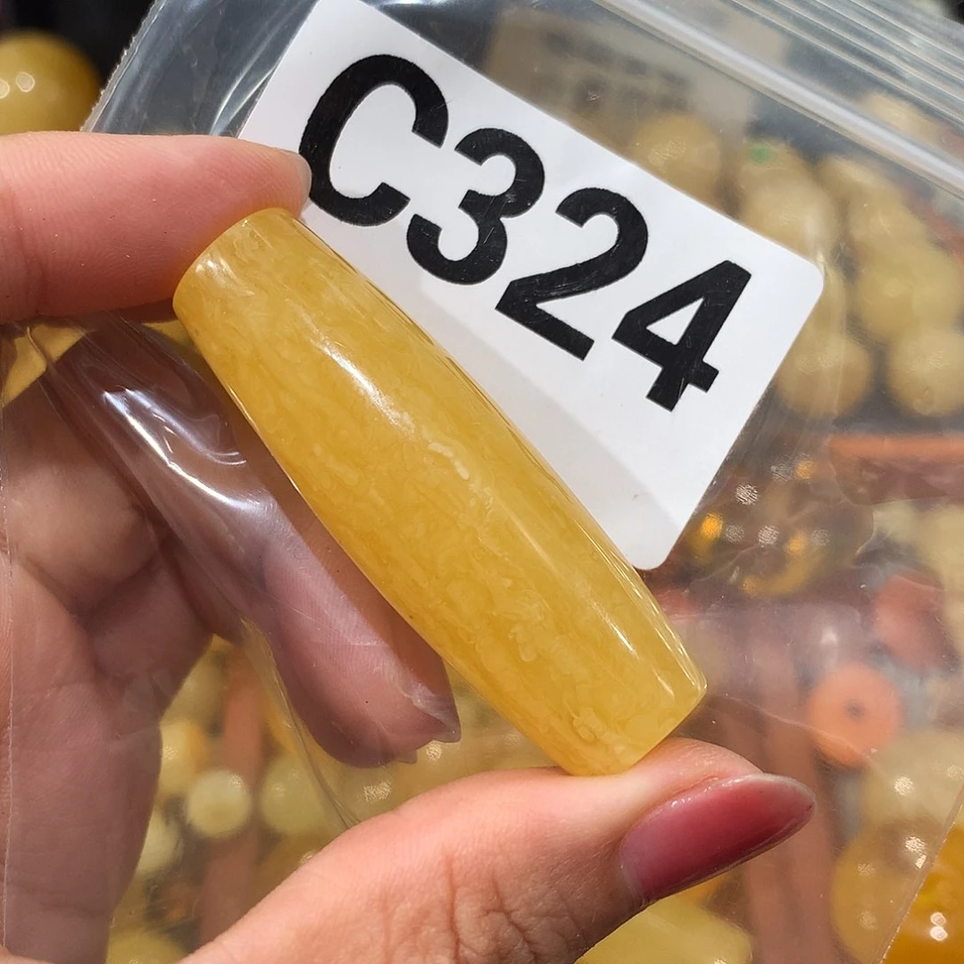 未镶嵌琥珀珠宝奇石