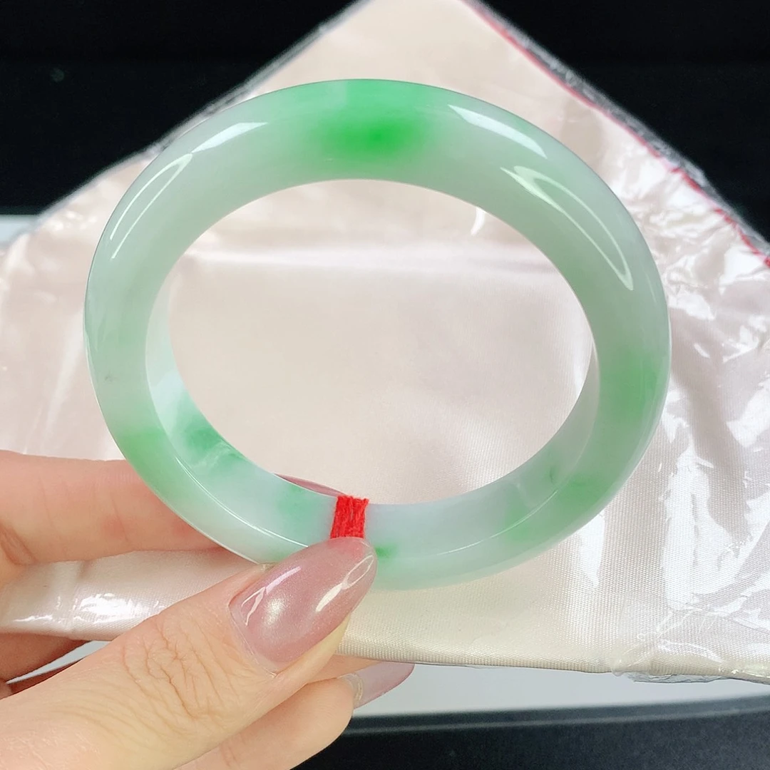 翡翠手镯未镶嵌158翡翠