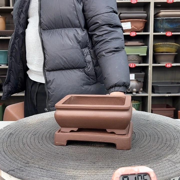 紫砂花盆紫砂的颜色很好看