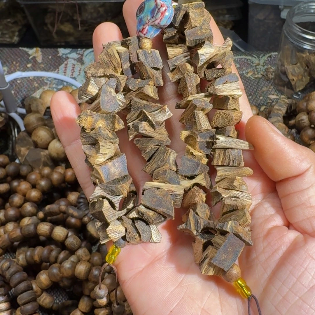 沉香枕沉香蓝宝石老料孤品一个