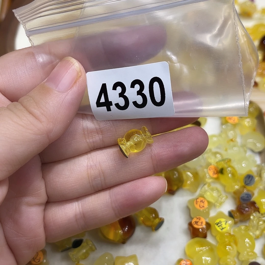 琥珀未镶嵌珠宝奇石