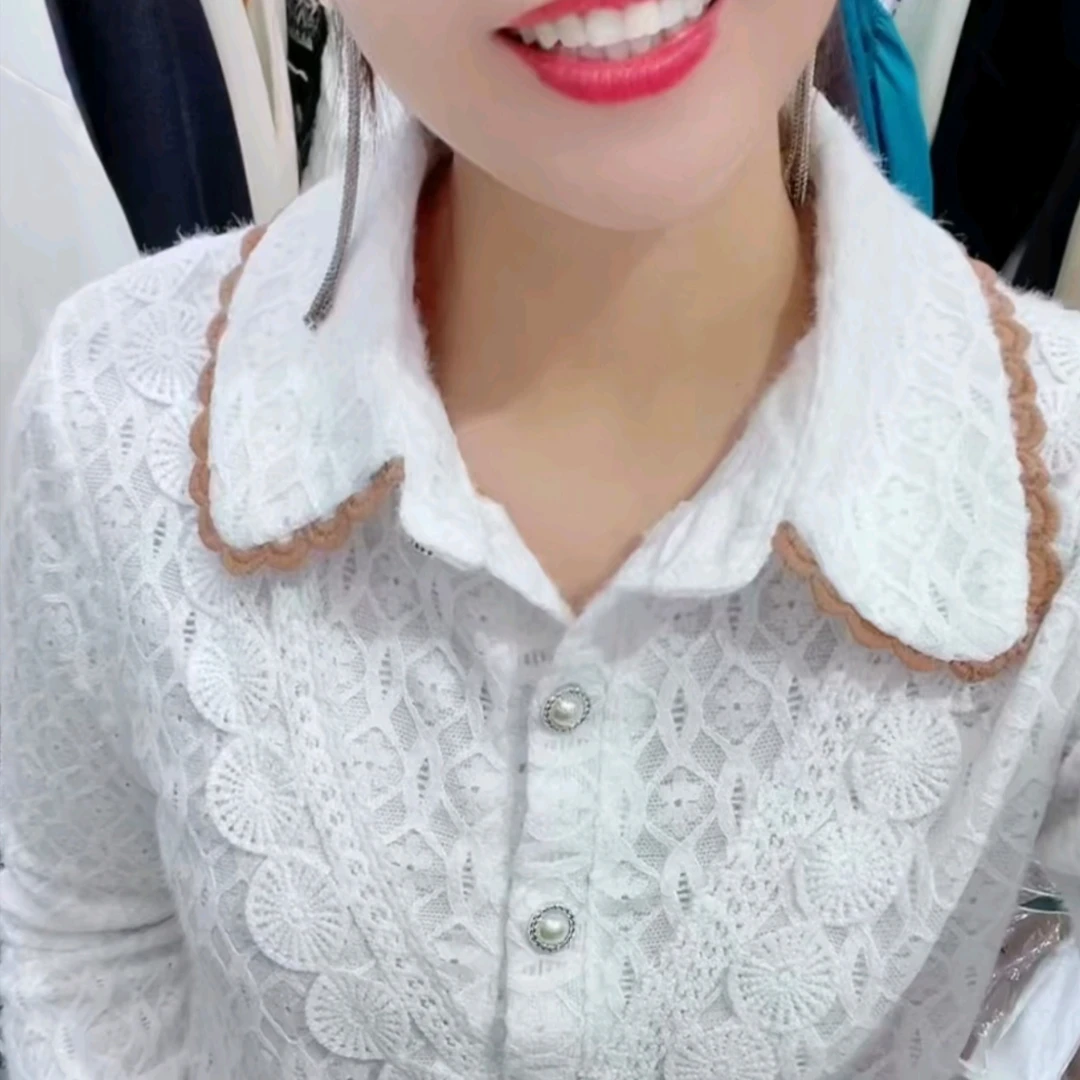 20加绒/加里衬款娃娃领蕾丝长袖衬衫秋冬打底外穿显瘦遮肚百搭