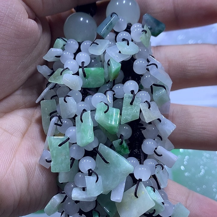 翡翠未镶嵌颈饰天然翡翠A货吊坠