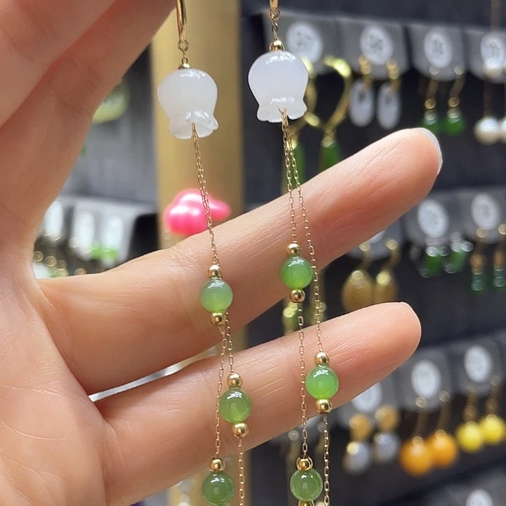 和田玉18K金镶嵌耳饰