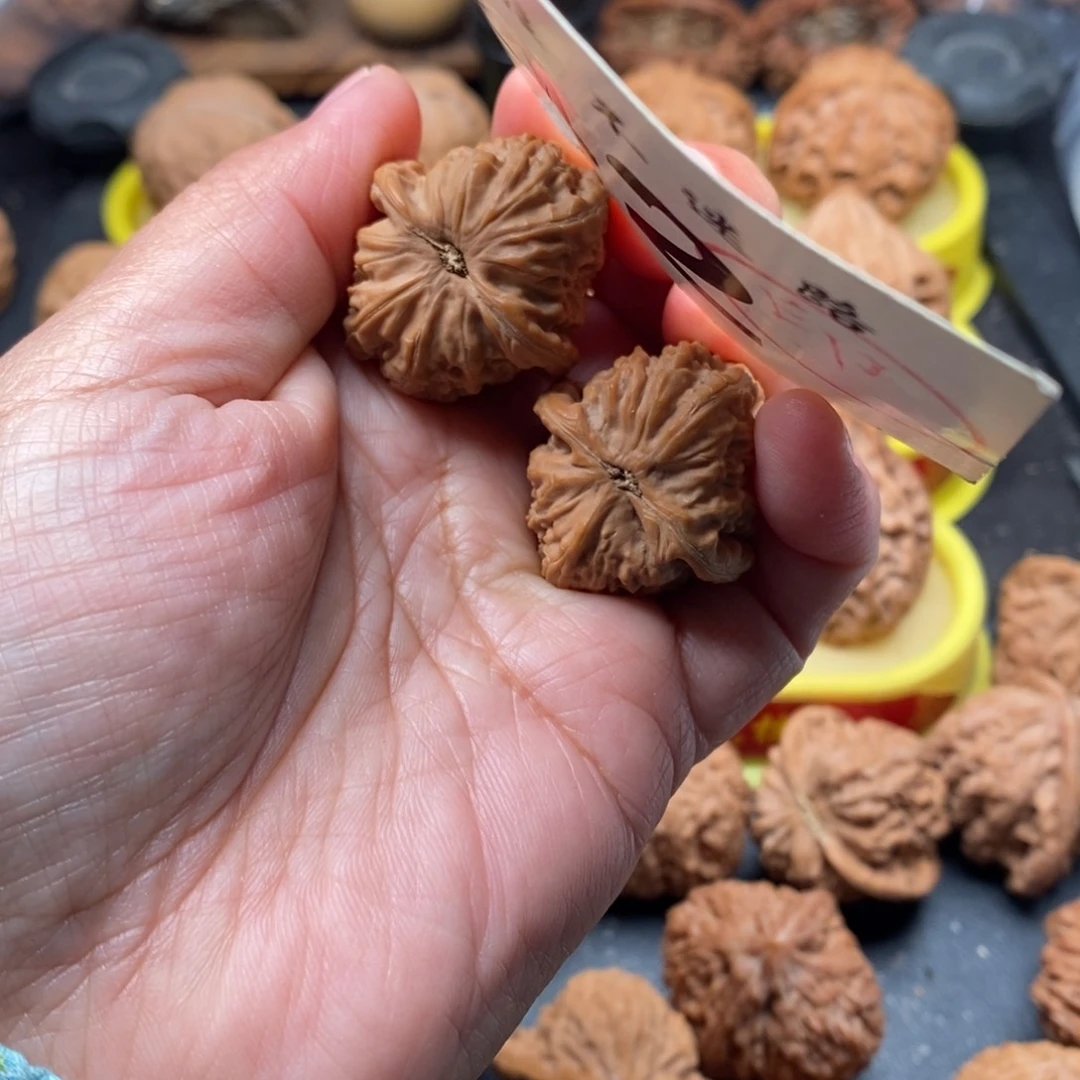 把件文玩核桃小白