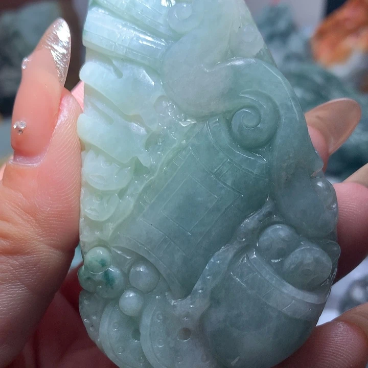 翡翠未镶嵌颈饰保真天然A货翡翠