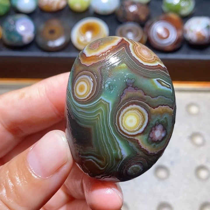 未镶嵌玛瑙/玉髓珠宝半成品74