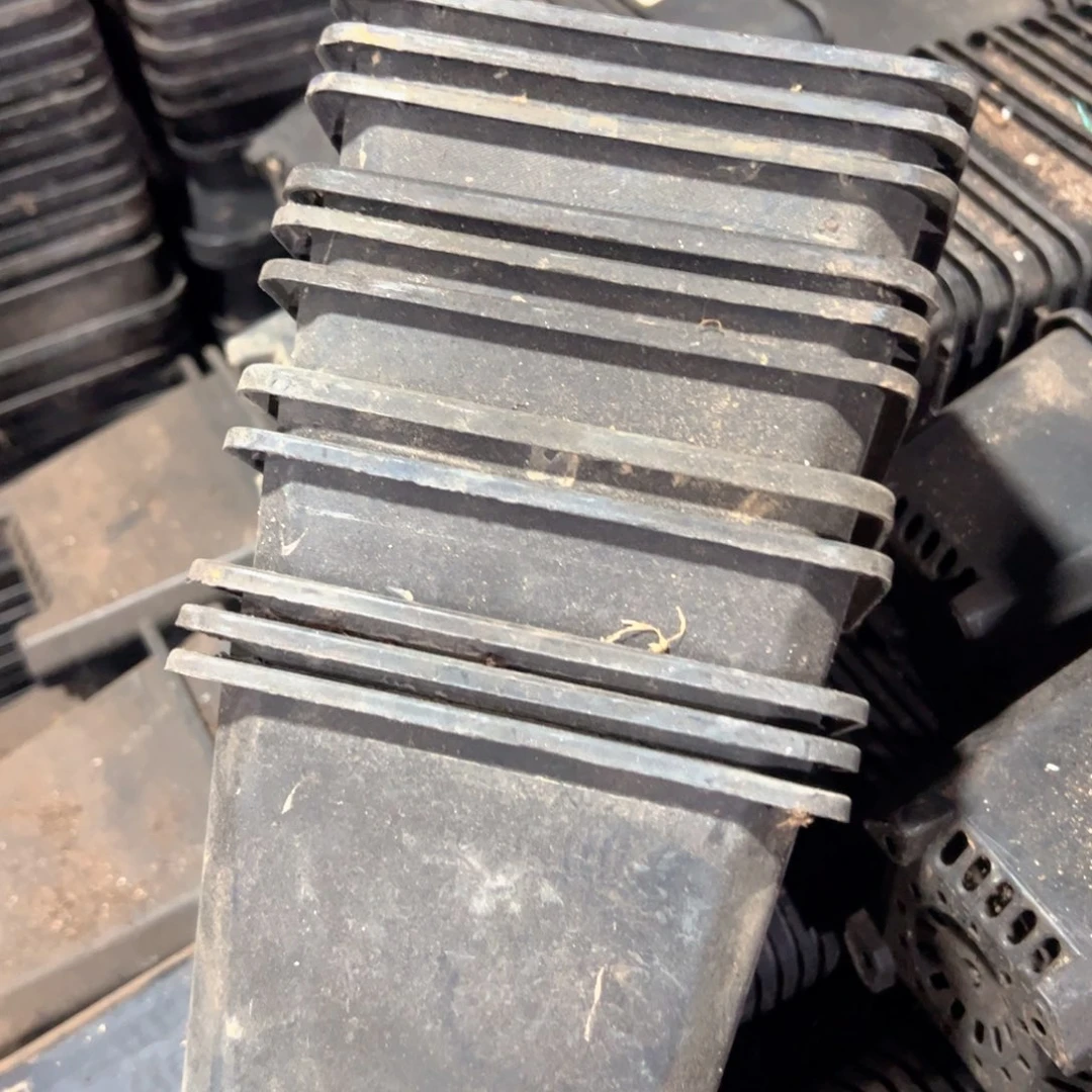 黑方120盆11.5口径8.5高 21个