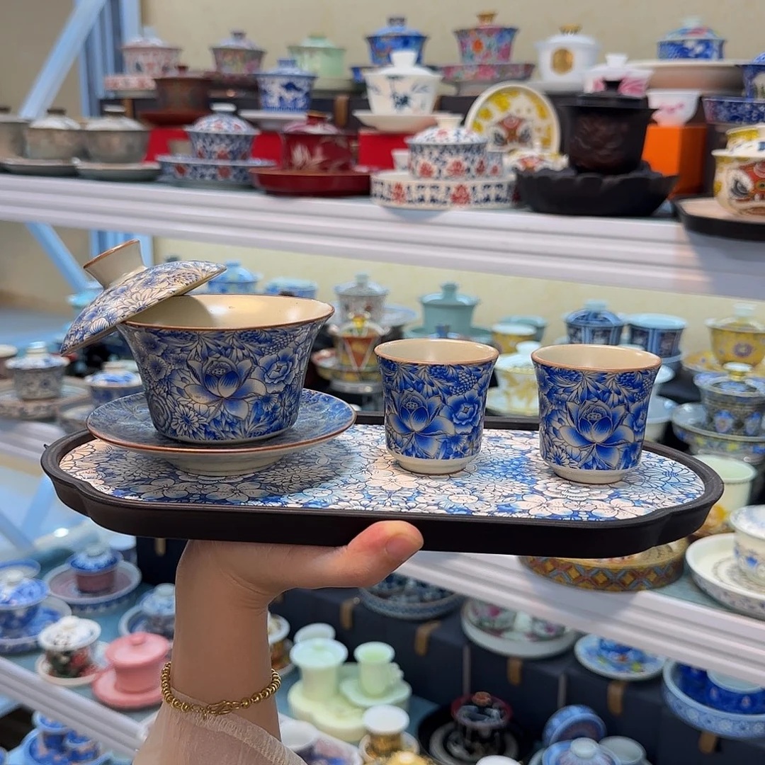 我们都在努力着改变自己