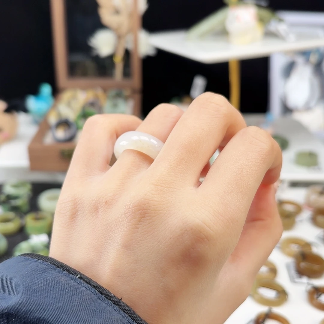 和田玉未镶嵌戒指P46冰透飘桂花轮胎16.3不退换