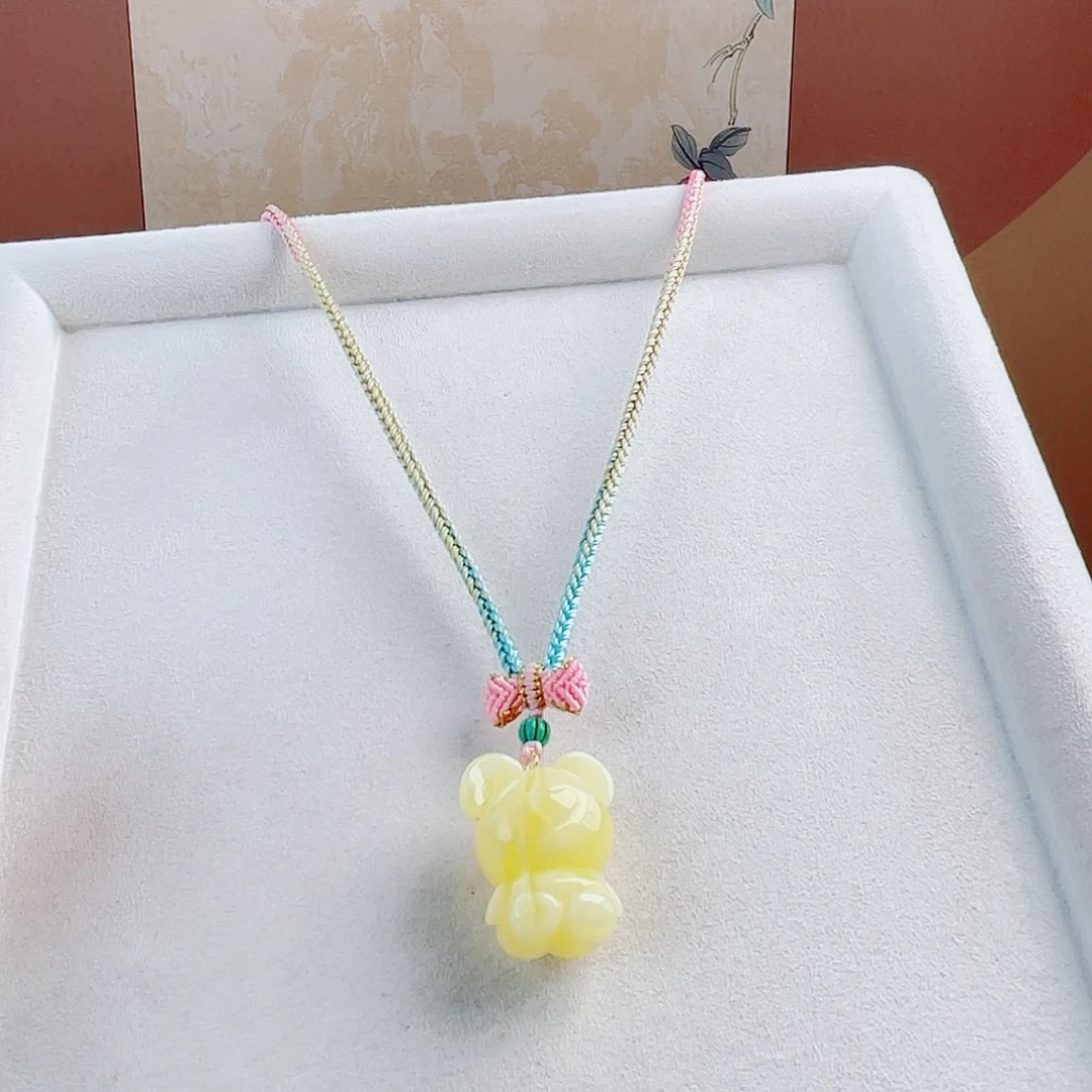 18K金镶嵌颈饰蜜蜡蜜蜡