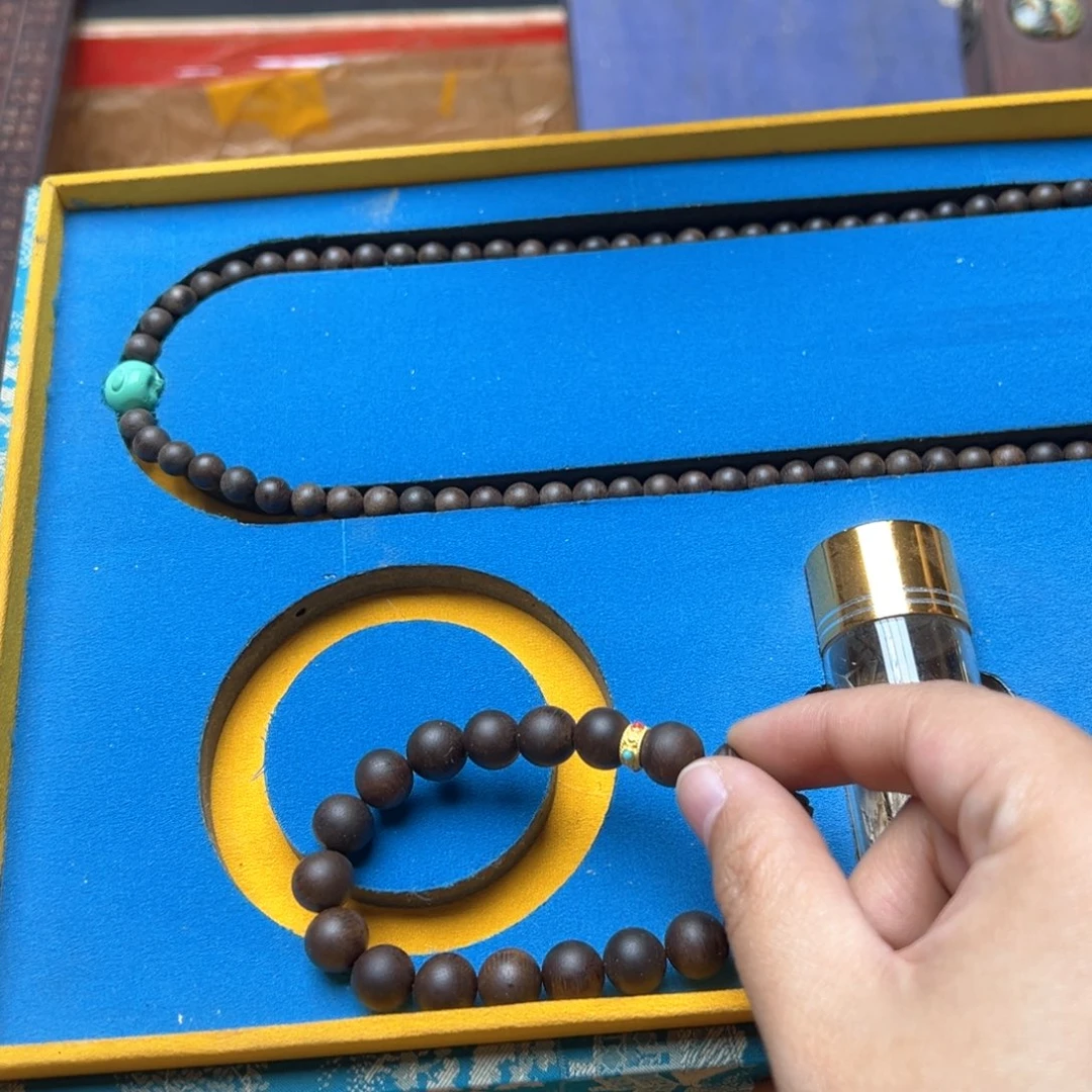 大叶紫檀（黑酸枝木类）